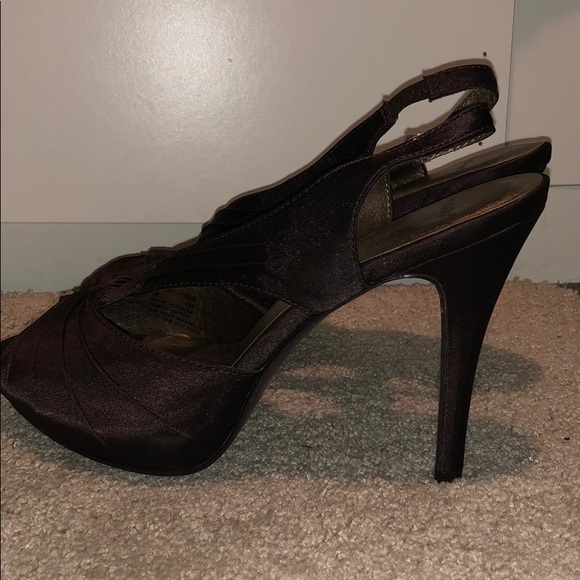 Brown Heels - Picture 3 of 3
